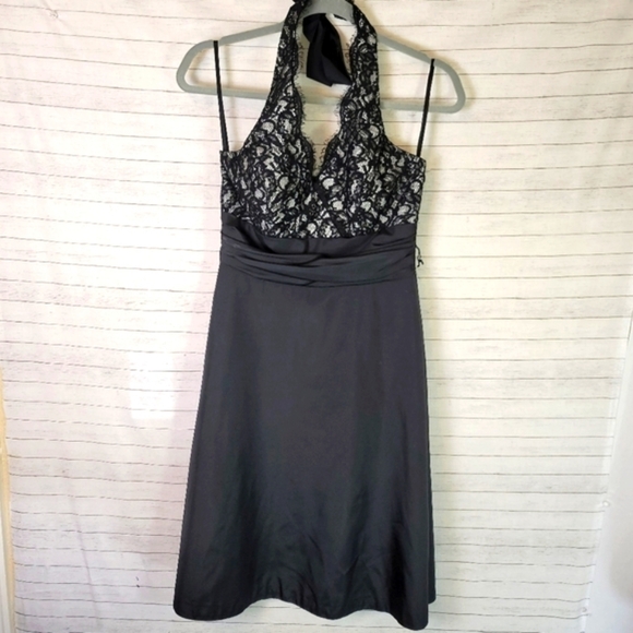 WHITE HOUSE BLACK MARKET LACE & SATIN HALTER DRESS, SZ 2 - Picture 2 of 9